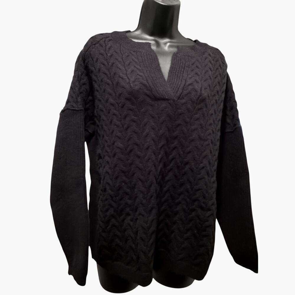 NWT Zaful Women's Cable Knit Fall, Winter V Neck Pullover Sweater Black Size M